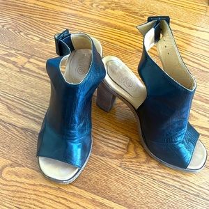 MM6 open toed heels. Super comfy. Size 9.